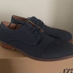 J75 Men’s Shoes size 9